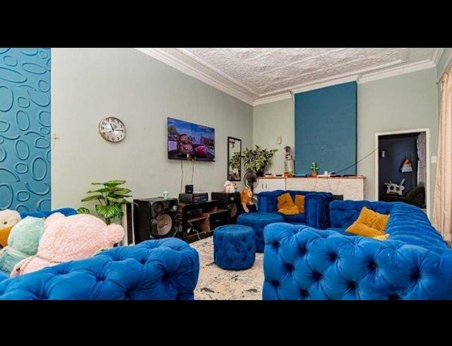 3 BEDROOM HOUSE FOR SALE IN KENSINGTON
